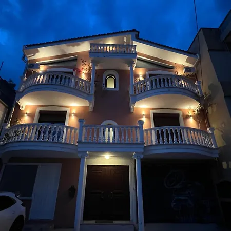Sea View Luxury Apartments *